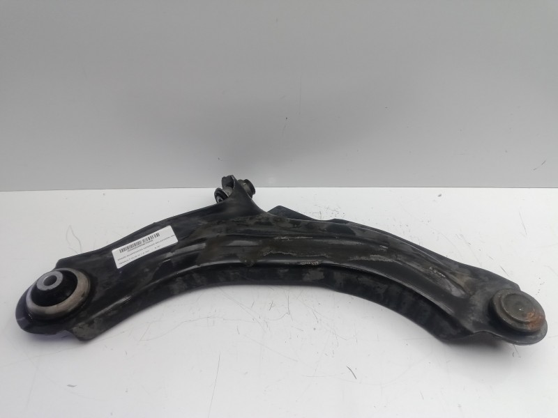 Recambio de brazo suspension inferior delantero izquierdo para renault clio iv 1.2 16v referencia OEM IAM 545050399R  