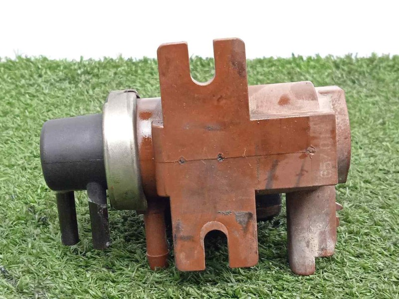 Recambio de valvula de vacio para peugeot 407 sw 1.6 hdi referencia OEM IAM 9652570180-70096803  