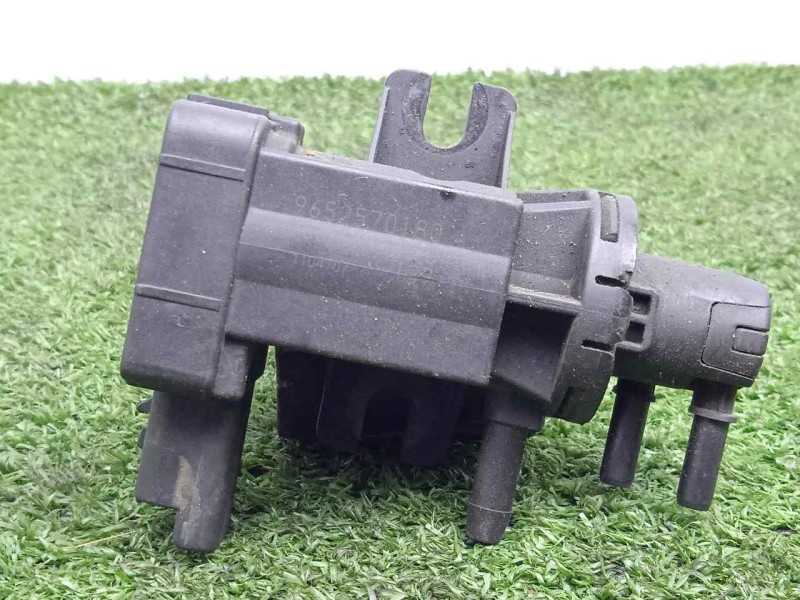 Recambio de valvula aire adicional para citroën c4 picasso 1.6 16v hdi fap referencia OEM IAM 9652570180  