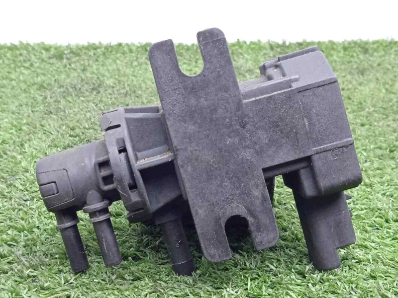 Recambio de valvula aire adicional para citroën c4 picasso 1.6 16v hdi fap referencia OEM IAM 9652570180  