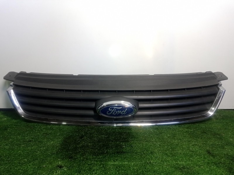 Recambio de rejilla delantera para ford kuga (cbv) 2.0 tdci cat referencia OEM IAM 8V41R7081A  