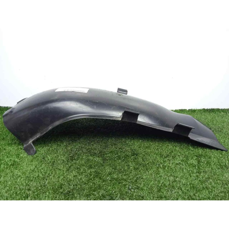 Recambio de moldura para keeway rkv 125 c.c referencia OEM IAM 65731J00000A PASO.RUEDA.TRASERO 