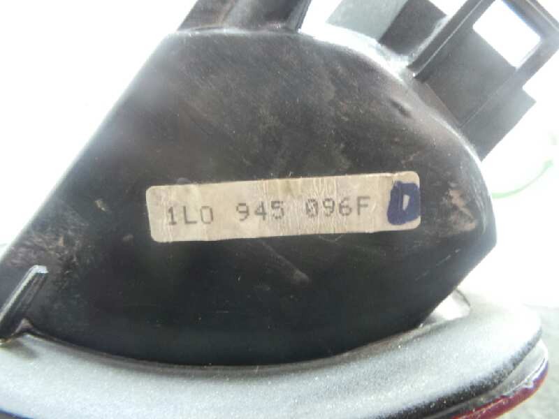 Recambio de piloto trasero derecho para seat toledo (1l) 1.9 tdi referencia OEM IAM 1L0945096F AHUMADO EXTERIOR