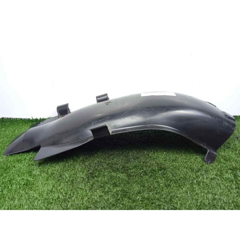 Recambio de moldura para keeway rkv 125 c.c referencia OEM IAM 65731J00000A PASO.RUEDA.TRASERO 