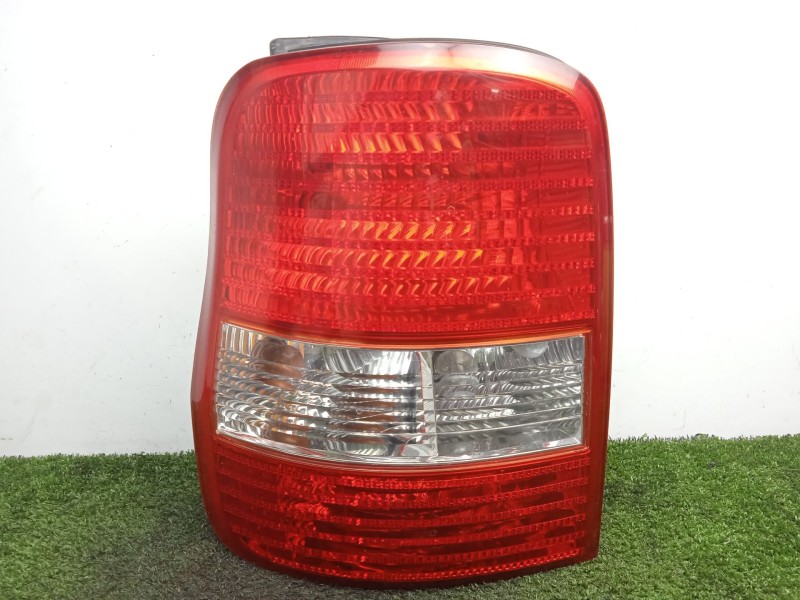 Recambio de piloto trasero izquierdo para kia carnival ii 2.9 crdi cat referencia OEM IAM SINREFERENCIA  02-06