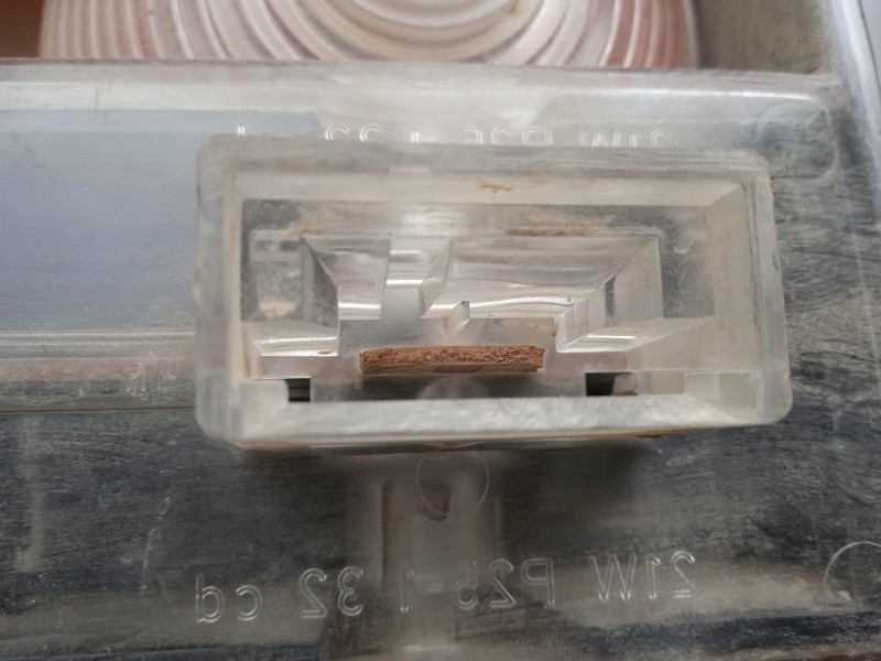 Recambio de piloto trasero izquierdo para seat 131 1.4g referencia OEM IAM SINREFERENCIA  