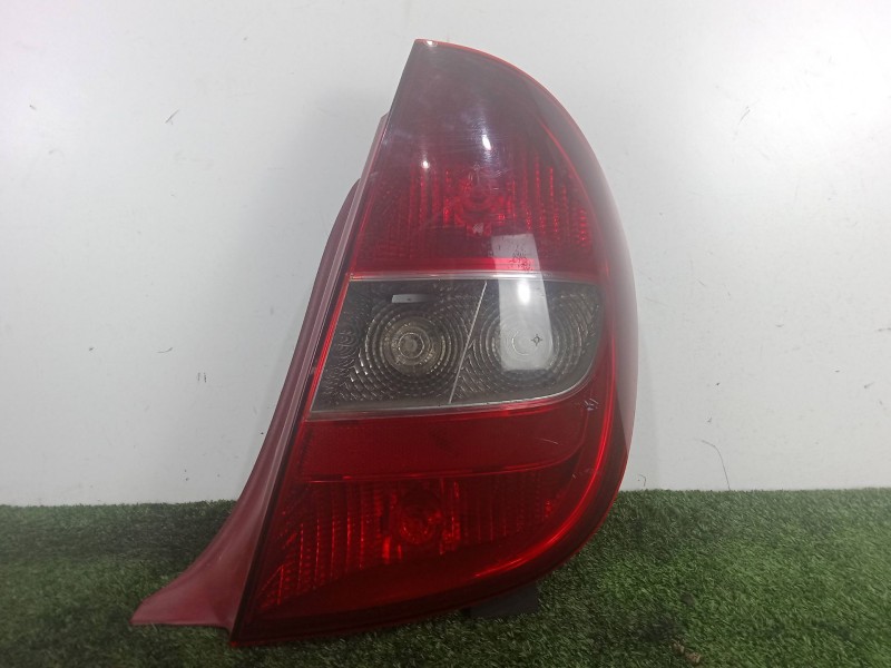 Recambio de piloto trasero derecho para citroën c5 berlina 2.0 hdi referencia OEM IAM SINREFERENCIA  00-05