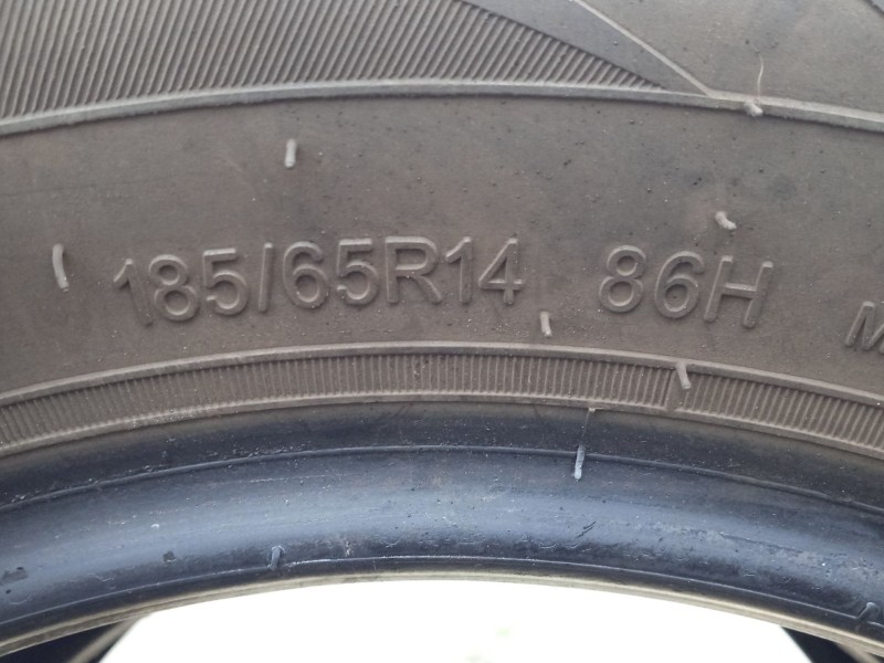 Recambio de pareja neumaticos para ford focus i sedán (dfw) 1.6 16v referencia OEM IAM 185765R14-86H  