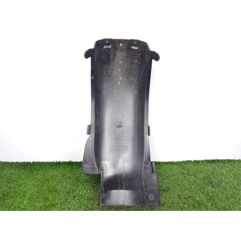 Recambio de moldura para keeway rkv 125 c.c referencia OEM IAM 65731J00000A PASO.RUEDA.TRASERO 