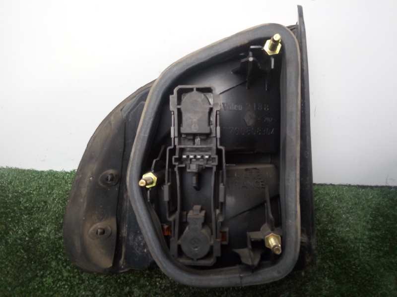 Recambio de piloto trasero derecho para renault safrane (b54) 2.1 turbodiesel referencia OEM IAM 7700808304 92-96 