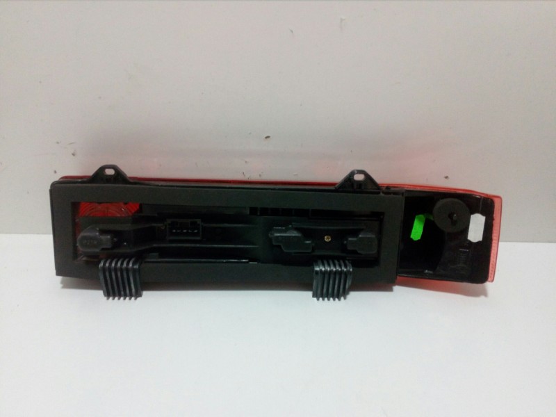 Recambio de piloto trasero izquierdo para fiat cinquecento (170) 0.7 referencia OEM IAM 46434354 ROSA SIN USO