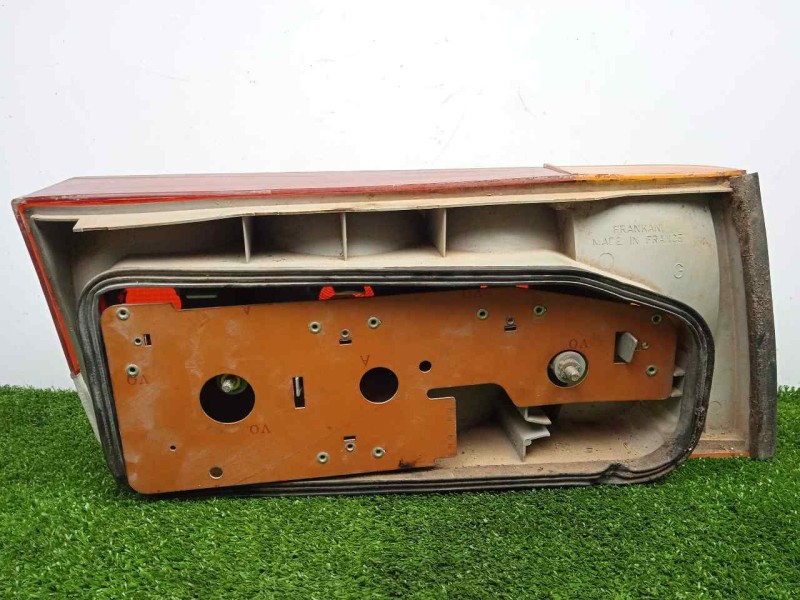 Recambio de piloto trasero izquierdo para peugeot 505 berlina 2.5 turbodiesel referencia OEM IAM SINREFERENCIA  