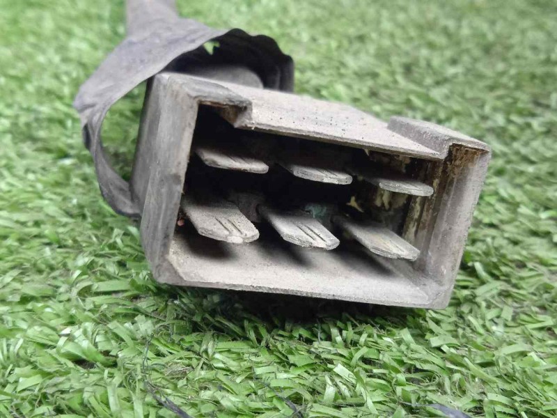 Recambio de piloto trasero izquierdo para nissan l - 50.095 3.9 diesel referencia OEM IAM   