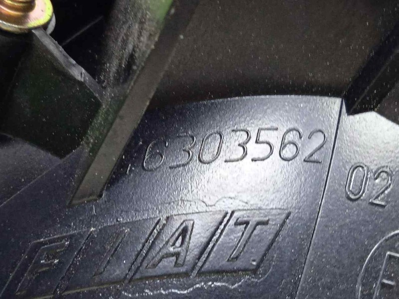 Recambio de piloto trasero derecho para fiat coupe (175) 1.8 16v cat referencia OEM IAM 46303562  