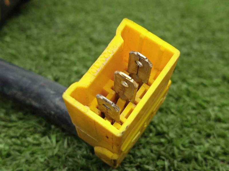 Recambio de piloto trasero izquierdo para fiat coupe (175) 1.8 16v cat referencia OEM IAM 46303565  