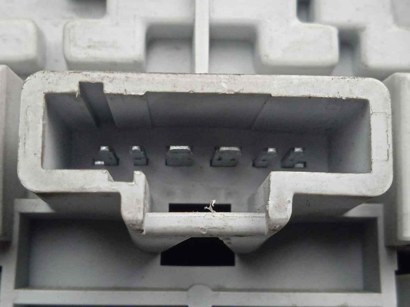 Recambio de piloto trasero derecho para nissan interstar mod. 04 (x70) 2.5 dci diesel cat referencia OEM IAM SINREFERENCIA  