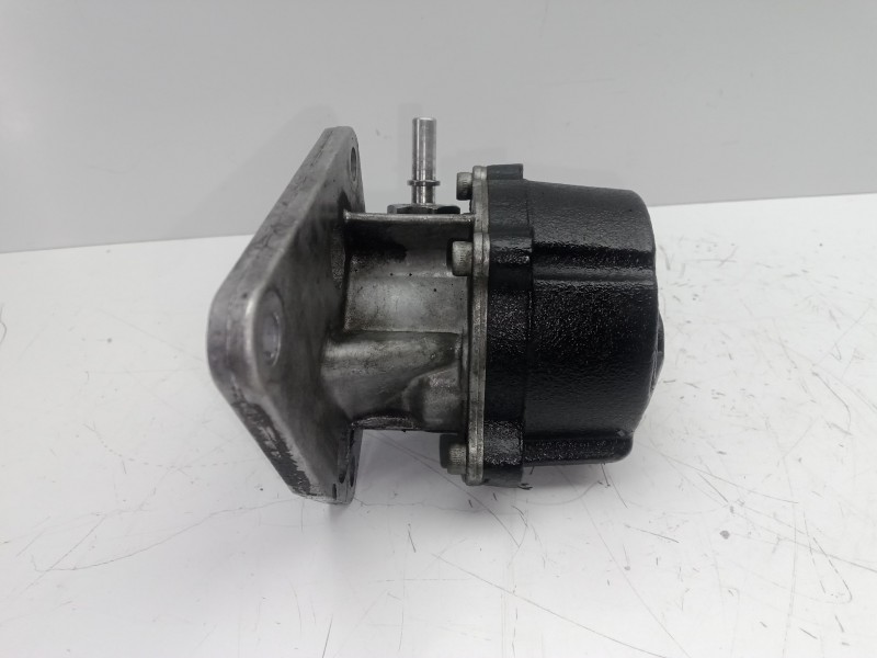 Recambio de depresor freno / bomba vacio para peugeot 206 berlina 1.9 diesel referencia OEM IAM D75N BOSCH 