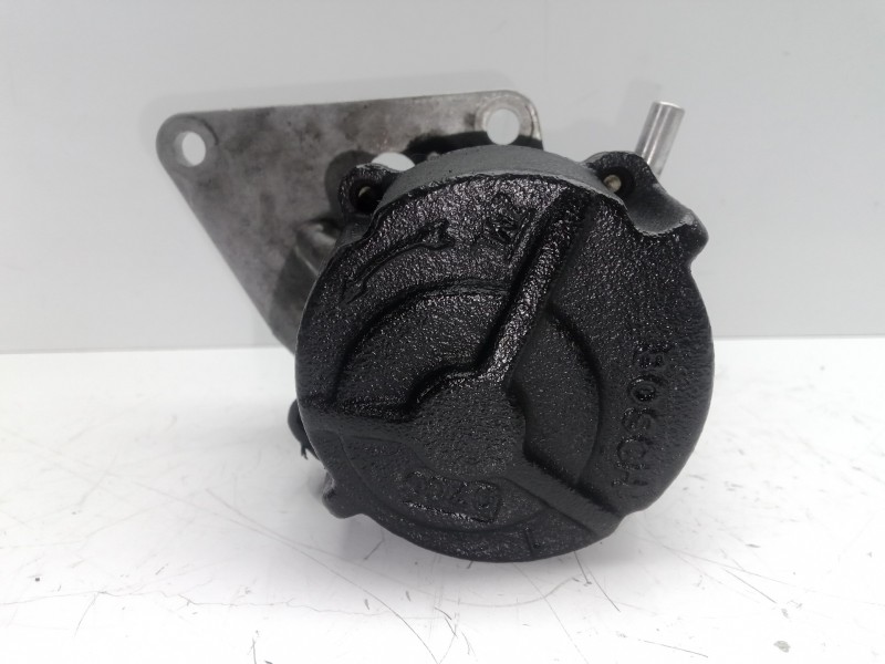 Recambio de depresor freno / bomba vacio para peugeot 206 berlina 1.9 diesel referencia OEM IAM D75N BOSCH 