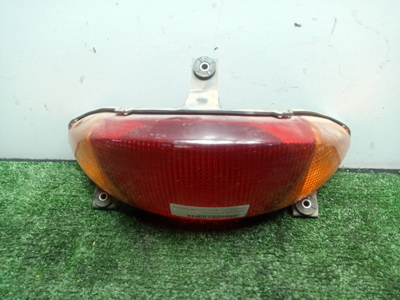 Recambio de piloto trasero central para honda nt 700 v deauville nt 650 v deauville (rc47) referencia OEM IAM SINREFERENCIA  