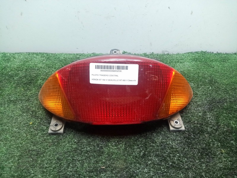 Recambio de piloto trasero central para honda nt 700 v deauville nt 650 v deauville (rc47) referencia OEM IAM SINREFERENCIA  