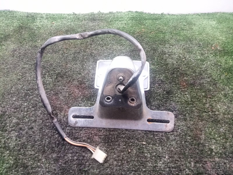 Recambio de piloto trasero central para suzuki gs/gn/tu 125/250 (1988-1999) referencia OEM IAM   