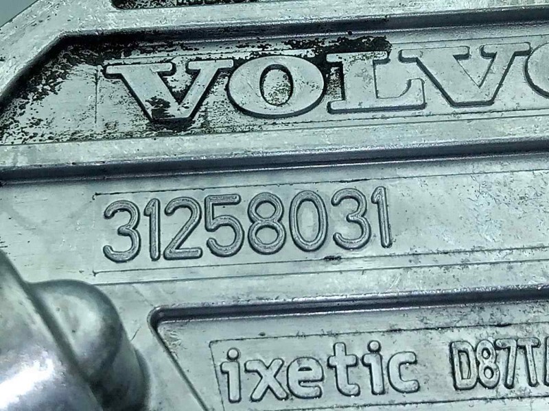 Recambio de depresor freno / bomba vacio para volvo xc60 2.0 diesel cat referencia OEM IAM 31258031 IXETIC 