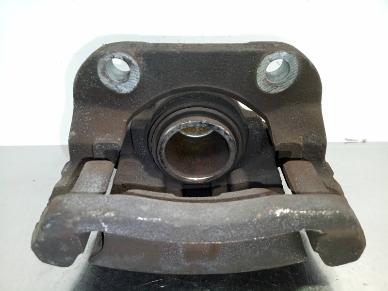 Recambio de pinza freno delantera izquierda para dacia logan 1.6 cat referencia OEM IAM 8200621230 8200621230 LUCAS