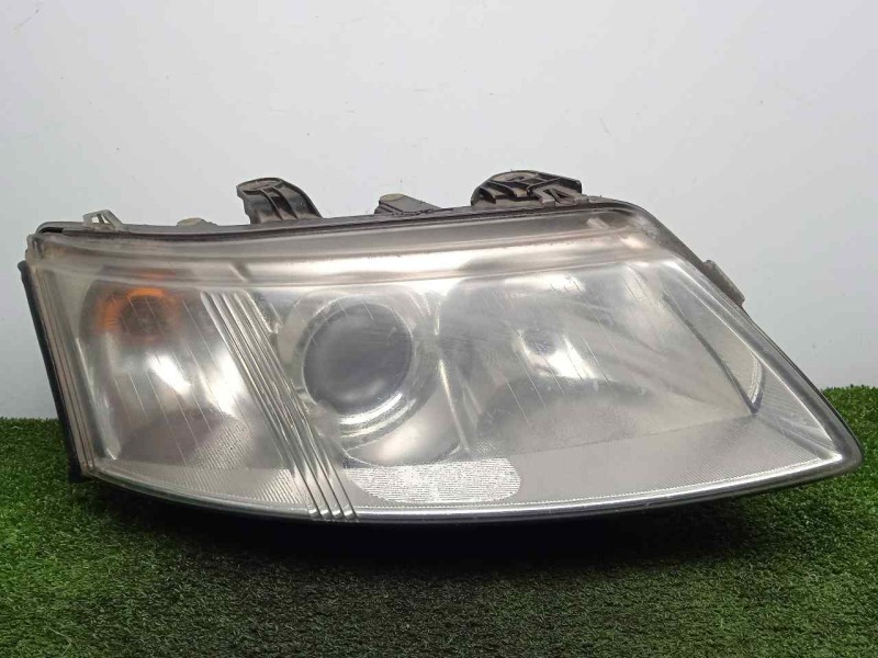 Recambio de faro derecho para saab 9-3 berlina 1.9 tid vector (i/d) referencia OEM IAM SINREFERENCIA 02-07 XENON - CON.TARA
