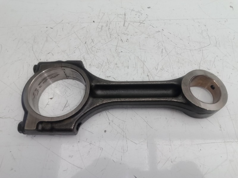 Recambio de biela para nissan interstar mod. 04 (x70) 2.5 dci diesel cat referencia OEM IAM NU  