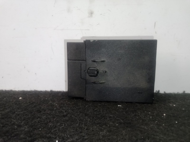 Recambio de modulo electronico para bmw serie 3 touring (e91) 2.0 16v diesel referencia OEM IAM 692643501-001008111  