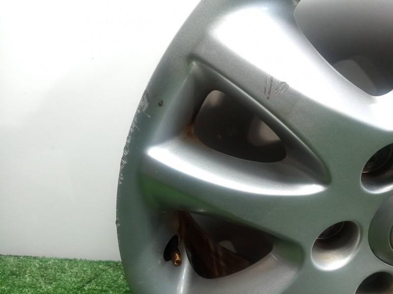 Recambio de llanta para kia carnival 2.9 crdi cat referencia OEM IAM 529104d250 17´´PULGADAS LLANTAS - LLANTA