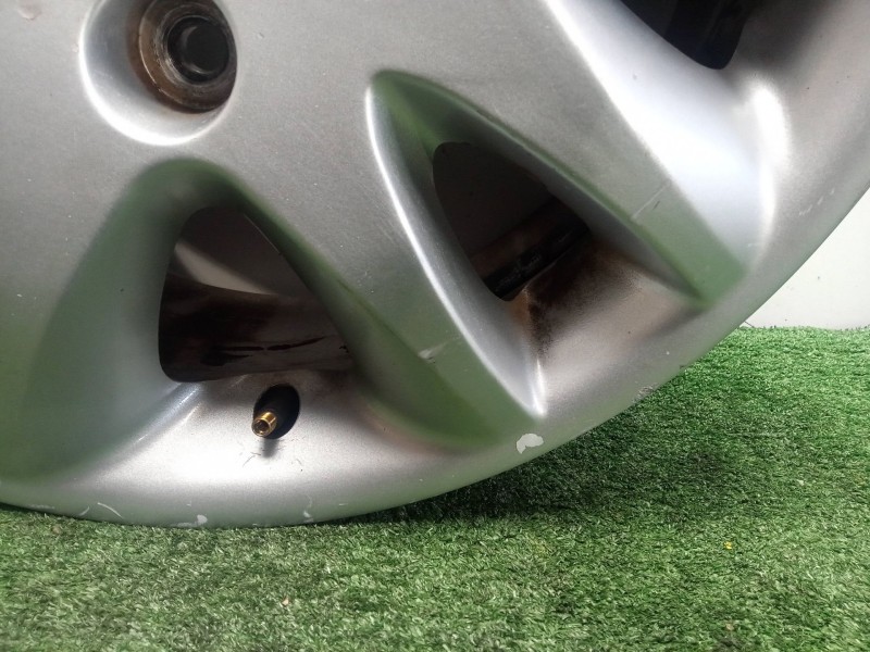 Recambio de llanta para kia carnival 2.9 crdi cat referencia OEM IAM 529104d250 17´´PULGADAS LLANTAS - LLANTA