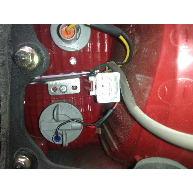 Recambio de piloto trasero izquierdo para kia rio 1.4 cat referencia OEM IAM  06-11 4.PUERTAS
