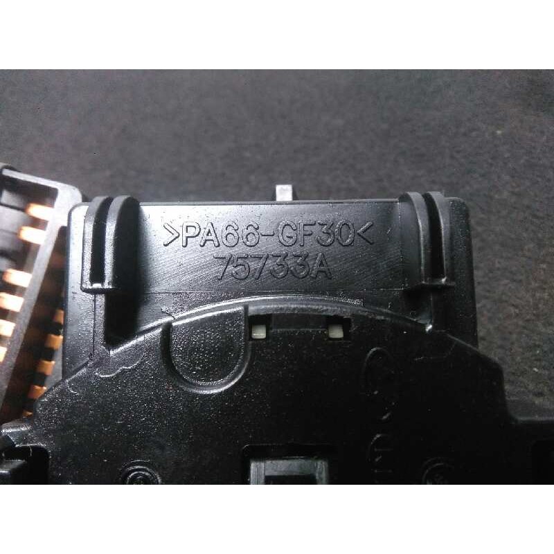 Recambio de mando limpia para kia rio 1.4 cat referencia OEM IAM 75733A 10.PINES 