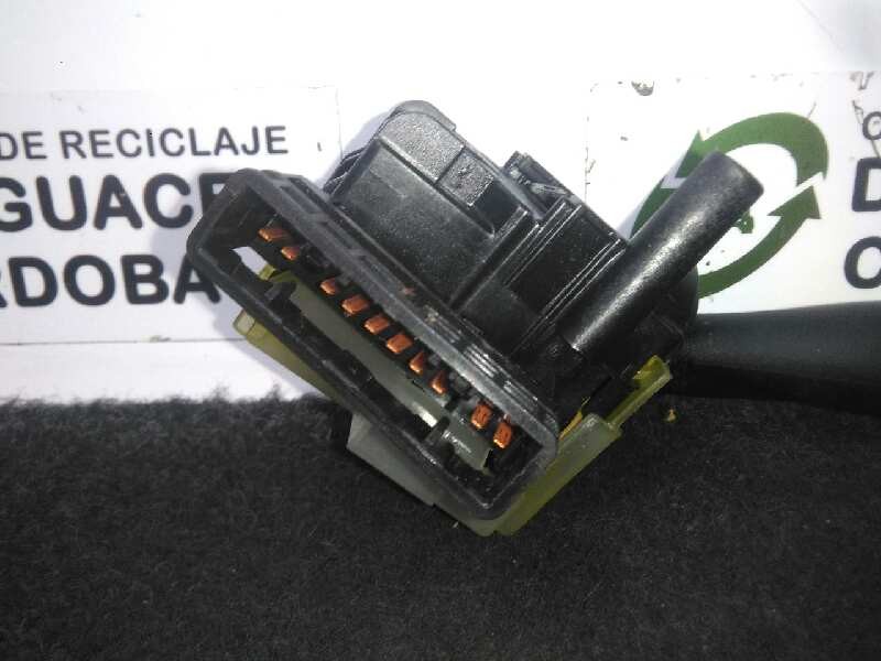 Recambio de mando limpia para kia rio 1.4 cat referencia OEM IAM 75733A 10.PINES 