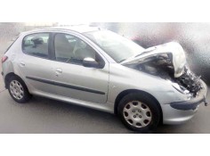 PEUGEOT 206 BERLINA