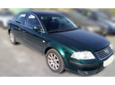 VOLKSWAGEN PASSAT BERLINA (3B3)