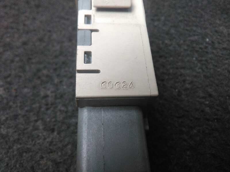 Recambio de boton luneta termica para kia rio 1.4 cat referencia OEM IAM 60624 6.PINES 