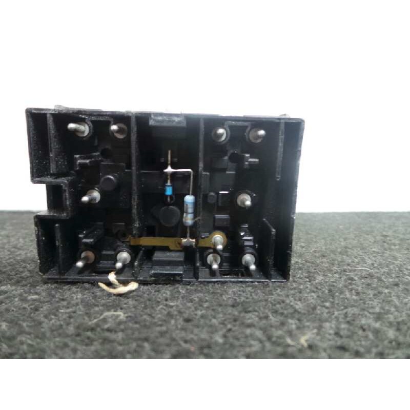 Recambio de mando elevalunas delantero izquierdo para bmw serie 5 berlina (e34) 2.5 24v referencia OEM IAM   