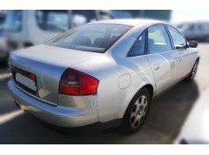 AUDI A6 BERLINA (4B2)