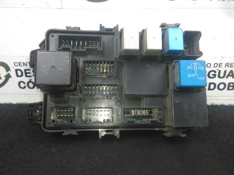 Recambio de caja reles / fusibles para kia rio 1.4 cat referencia OEM IAM 919501G010-KF6071834A  