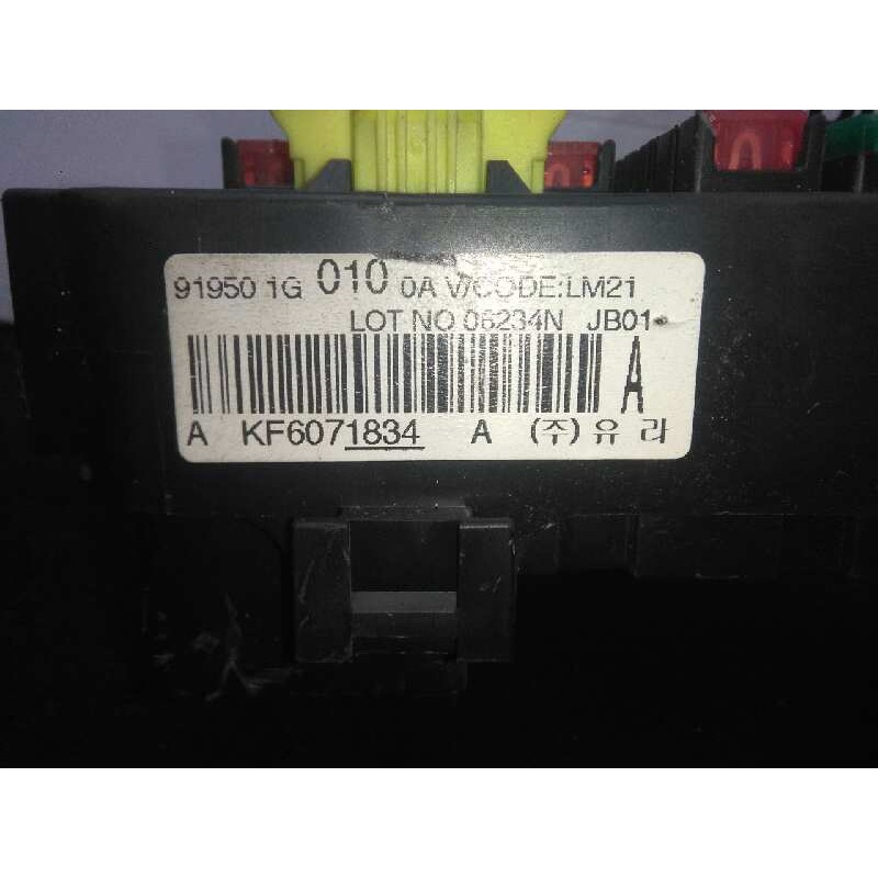 Recambio de caja reles / fusibles para kia rio 1.4 cat referencia OEM IAM 919501G010-KF6071834A  