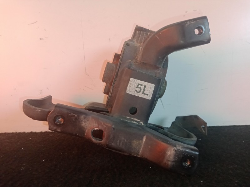 Recambio de soporte motor izquierdo para toyota auris 1.4 turbodiesel cat referencia OEM IAM 123720N020  