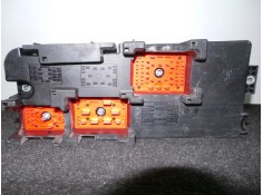 Recambio de caja reles / fusibles para opel vectra c berlina club referencia OEM IAM 13144709-519066021-00138833-8821-54DA02-131 2