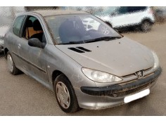 PEUGEOT 206 BERLINA