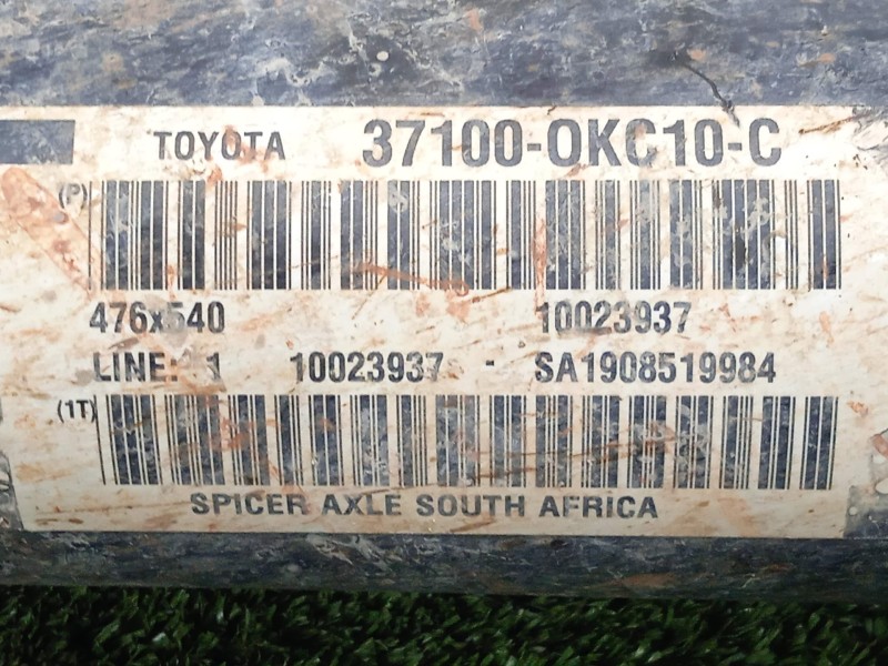 Recambio de transmision central para toyota hilux (kun) referencia OEM IAM 371000KC10C TRASERA - 2.TRAMOS LONGITUD: 1655MM