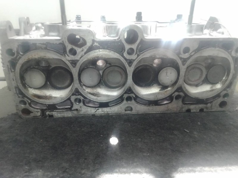 Recambio de culata para audi a3 (8l) 1.6 referencia OEM IAM 06B103373T  