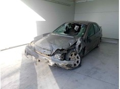 MERCEDES-BENZ CLASE C (W203) BERLINA
