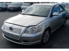 TOYOTA AVENSIS BERLINA (T25)