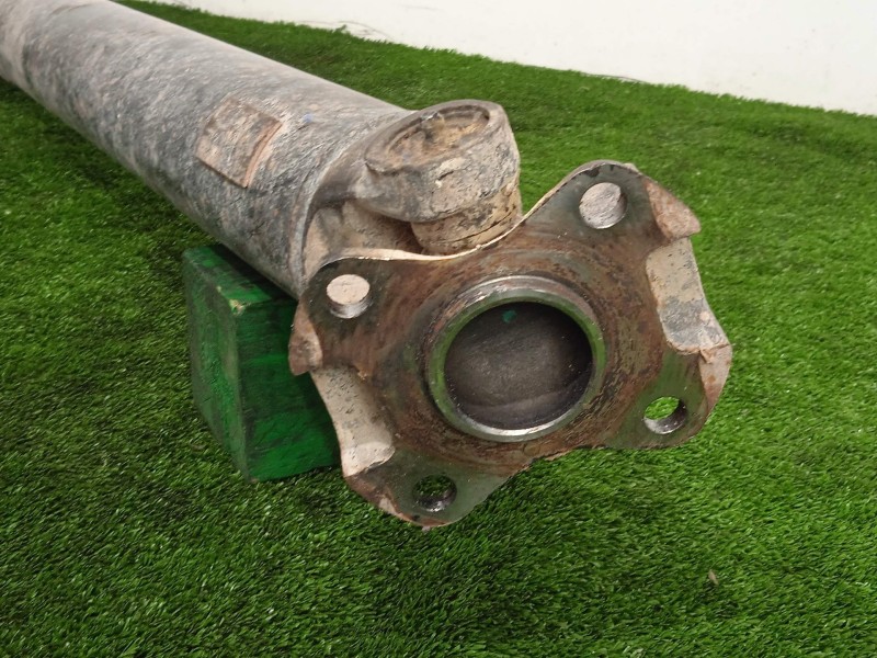 Recambio de transmision central para toyota hilux (kun) referencia OEM IAM 371000KC10C TRASERA - 2.TRAMOS LONGITUD: 1655MM